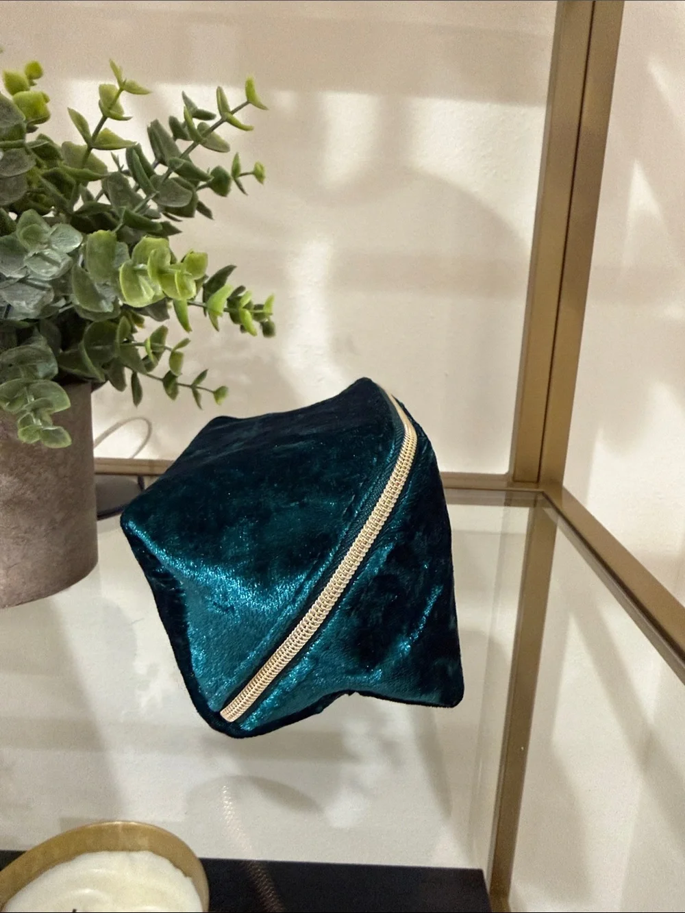 HR Velvet Cosmetic Pouch